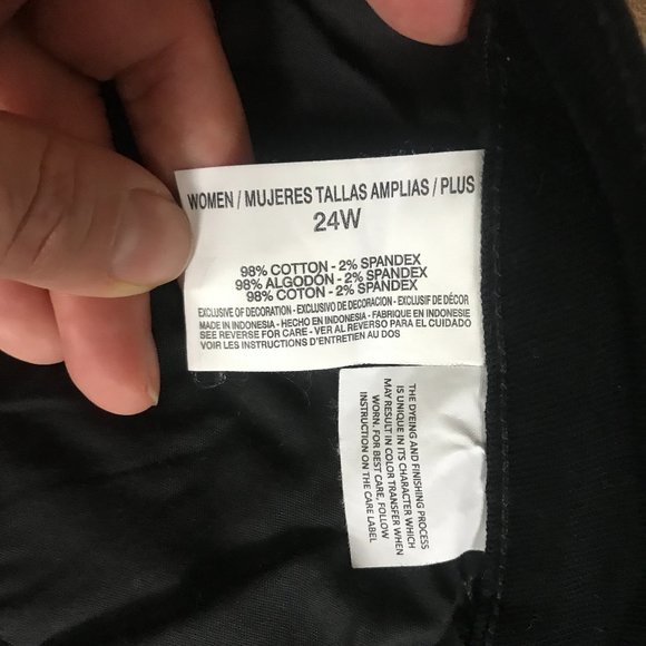 Gloria Vanderbilt Amanda Black Denim Jeans Plus Size 24W - Picture 4 of 7